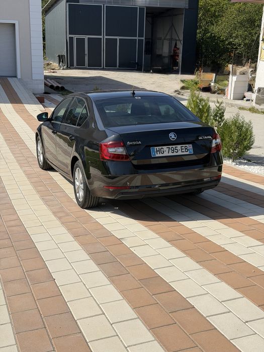 SKODA Octavia 2019 — imagine 5