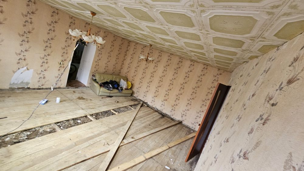 Продам дом на слом