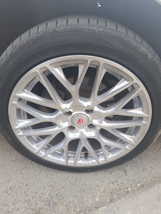 Диски R16 Vossen Style, серебристые