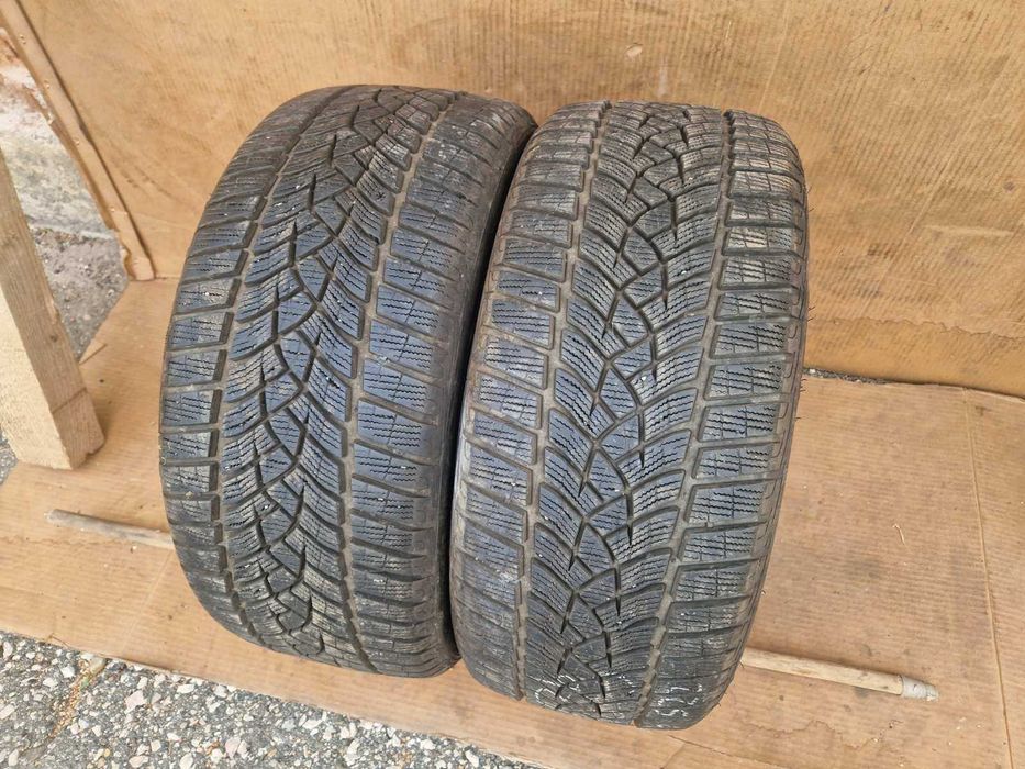 2 Goodyear R18 225/40 Зимни гуми  DOT2920
