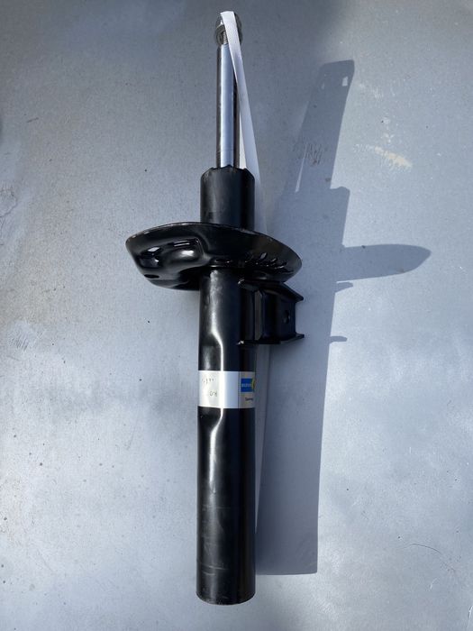 Предни амортисьори за  Golf 5 чисто нови 50mm