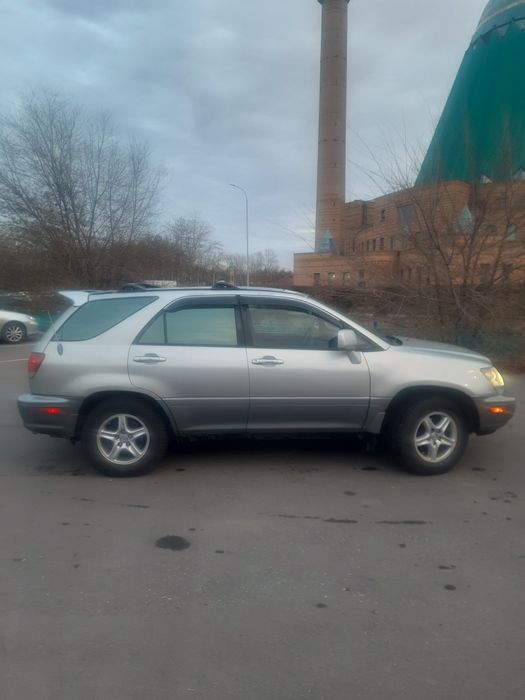 Продам лексус рх 300