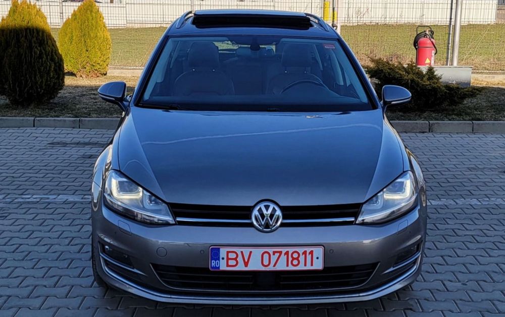 Volkswagen Golf Panoramic,Xenon,Piele Viena,Keyless,Distronic,Lane assit