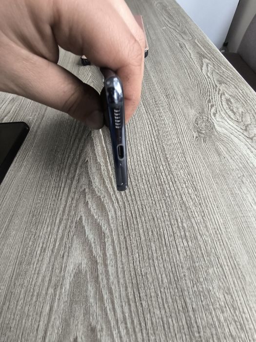 Телефон Samsung galaxy s21 5G