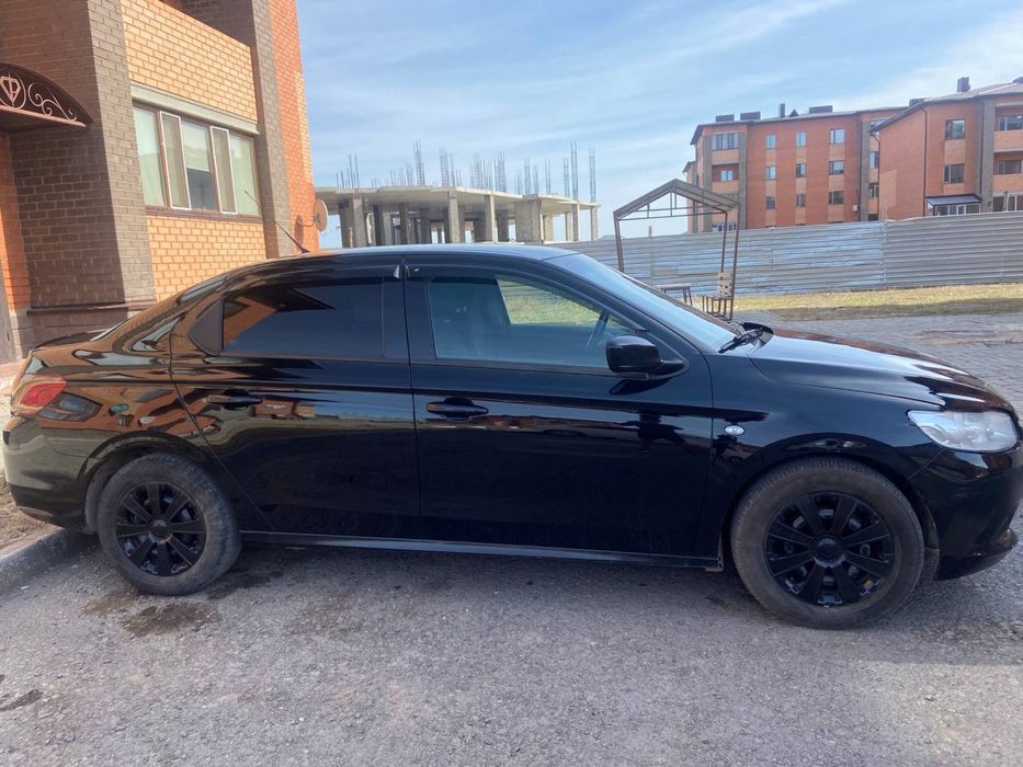 Продам пежо 301, 2017 года