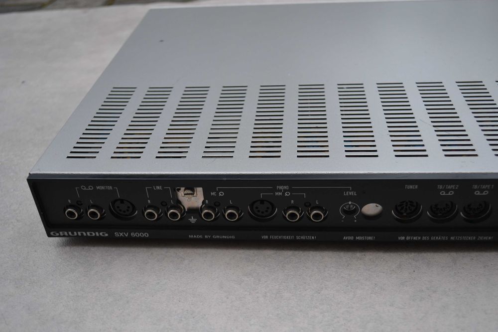 Preamplificator Grundig SXV 6000