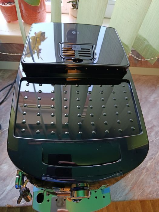 Espressor Delonghi magnifica s ( Nou).