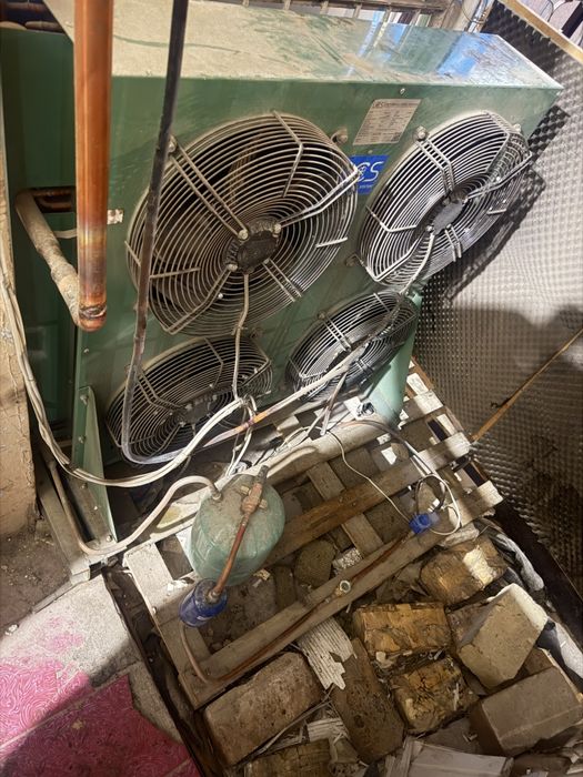 Кондиционер ва Котта морозильник камера сотилади