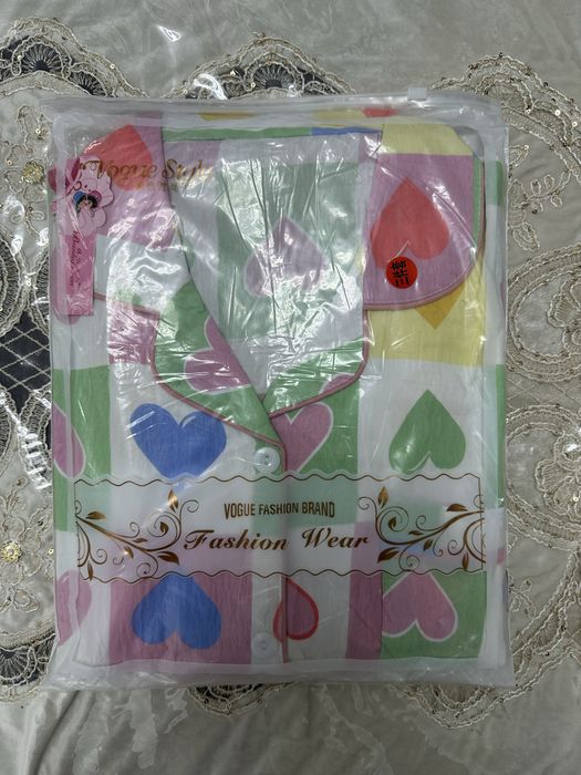 Ayollar uchun uchtalik pijama toplami