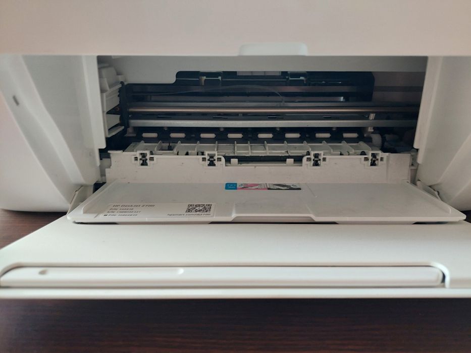 Multifunctional scanner Imprimanta HP 2710