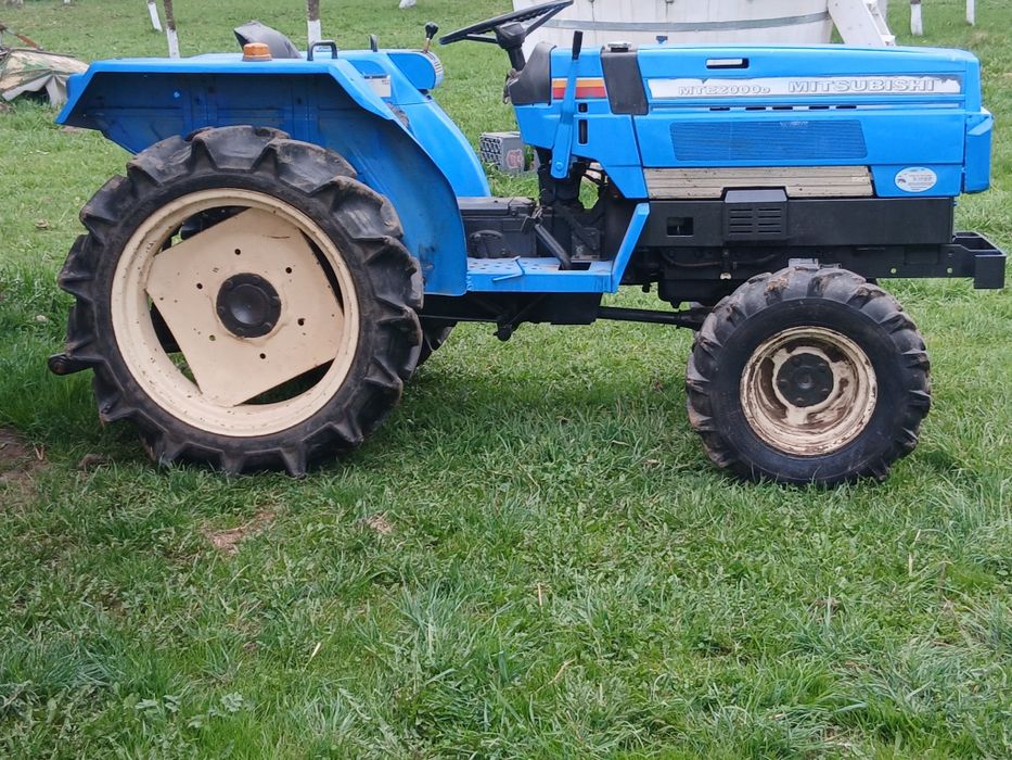 Tractor 4x4 Mitubishi