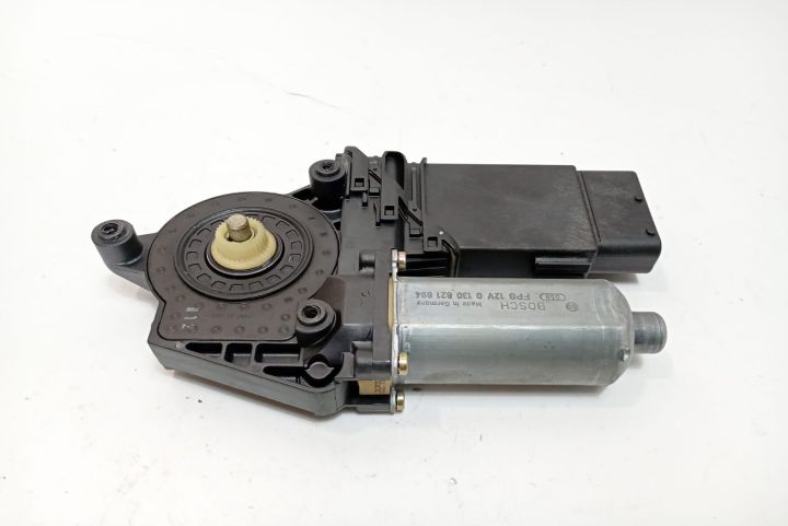 Motoras macara 9776101434203 Volkswagen VW Golf a 4-a generatie