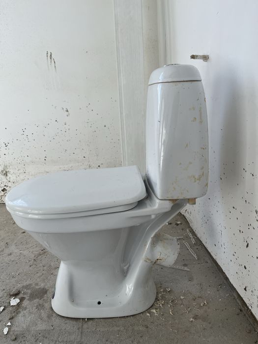 Продам унитаз б/у