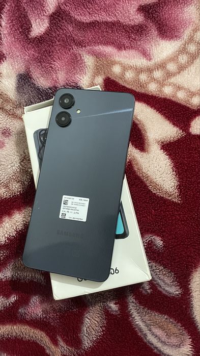 Samsung A06  128гб