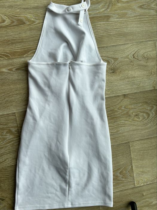 рокля бяла s/m .