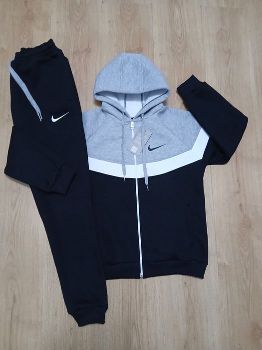 Ватирани детски екипи Nike -от 1 до 16 години