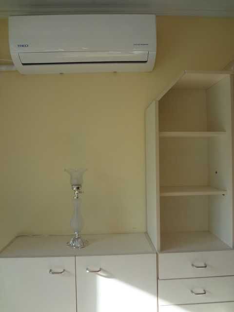 Гръцка лампа от метал и стъкло