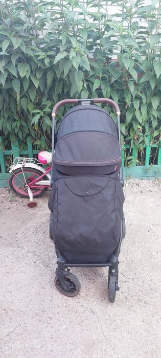 Коляска прогулочная