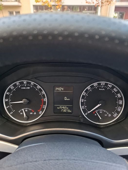 SKODA Octavia 2011 — imagine 2