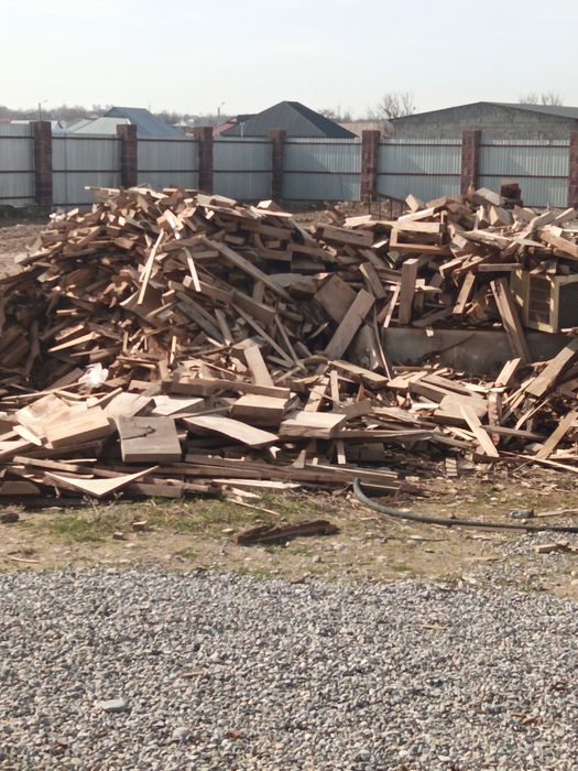 Бесплатно дрова . Самовывоз