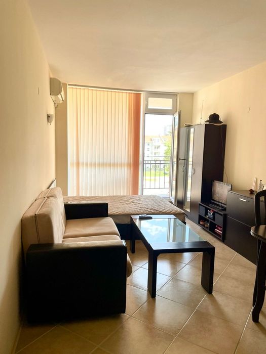 Продава се Едностаен апартамент в к.к. Св.Св. Константин и Елена - 35 кв.м за 1237 €/кв.м - Снимка #2