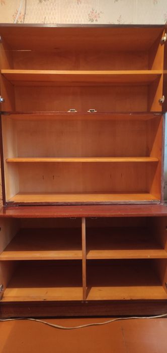 Отдам даром шкаф