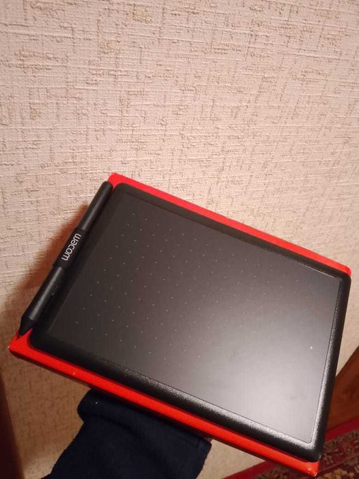 Графический планшет Wacom One S