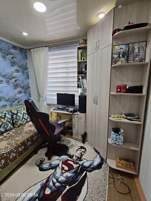 Продам два дома с гаражом.