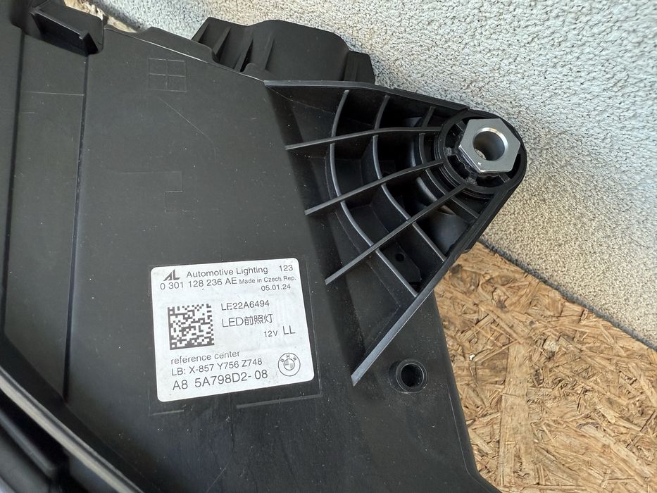 Far dreapta BMw Seria5 G60 G61 Full LED LASER Original Europa