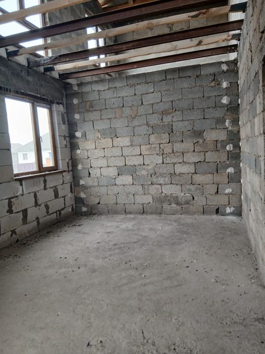 продам 2 этажный дом