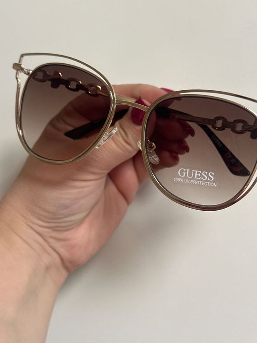 Дамски слънчеви очила Guess