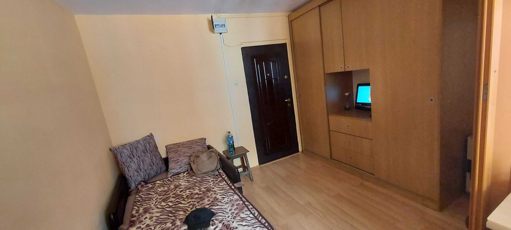 Garsoniera Titan(1 Decembrie)de închiriat