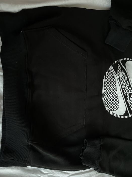 черная толстовка “nike”