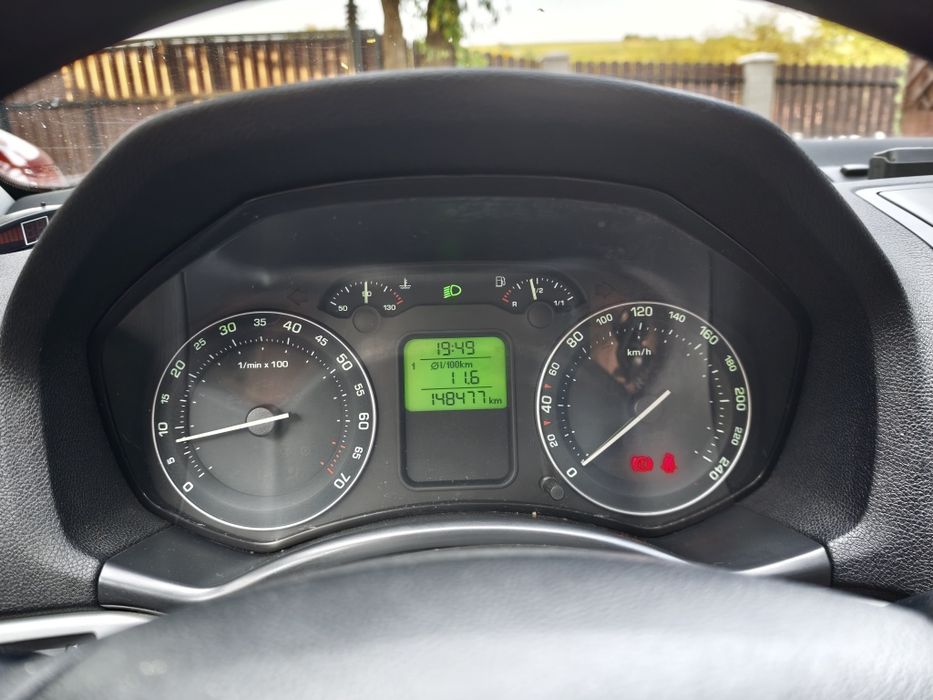 Skoda octavia 2 1.6 FSI