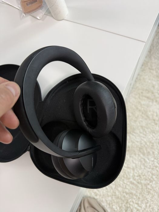 Casti BOSE 700, Noise Cancelling - Stare Excelenta