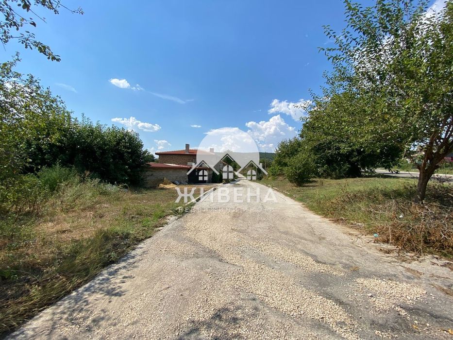 Продава се Парцел в Девня - 8200 кв.м за 26 €/кв.м - Снимка #2