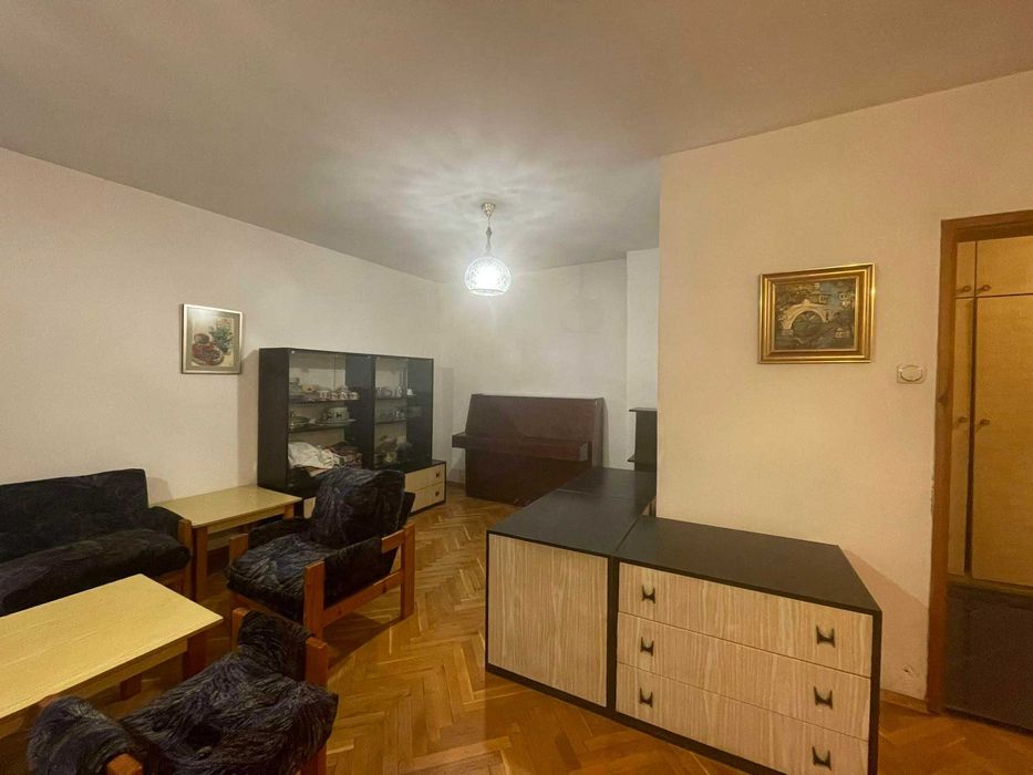 Дава се под наем Тристаен апартамент в Бургас, Възраждане - 88 кв.м за 204 € - Снимка #4