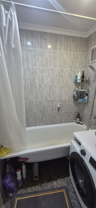Продам 5 комнатную квартиру