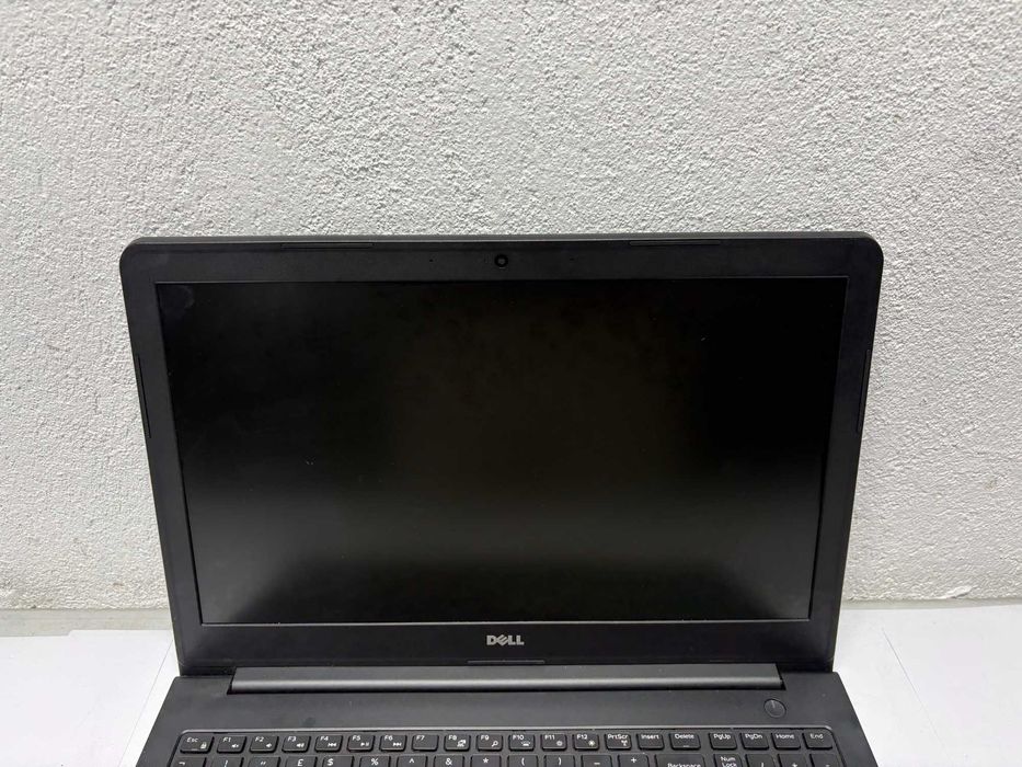 Лаптоп - DELL 3550, Intel core i5 5200U , RAM 4GB DDR3, SSD 256GB / L3