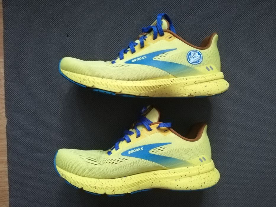 Brooks Launch mar 38