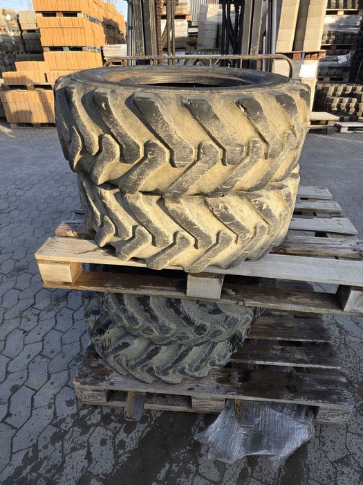 Anvelope 10.5/80-18 4 bucăți vechi dar bune