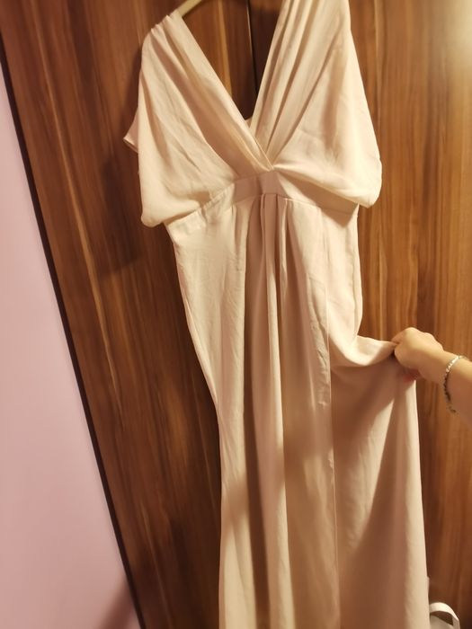 Vand rochii  de ocazie  dama