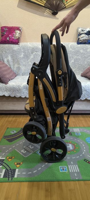 Продаётся детская коляска