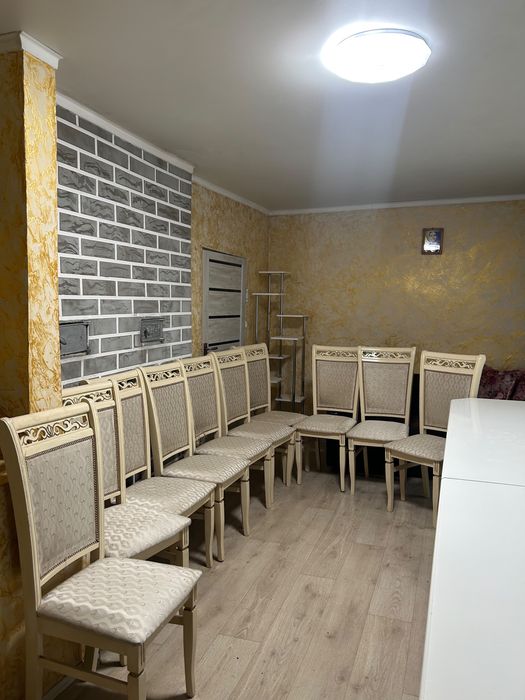 Стул для зала и кухни