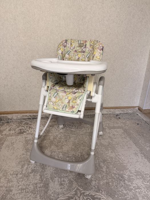 Стульчик для кормления Happy Baby