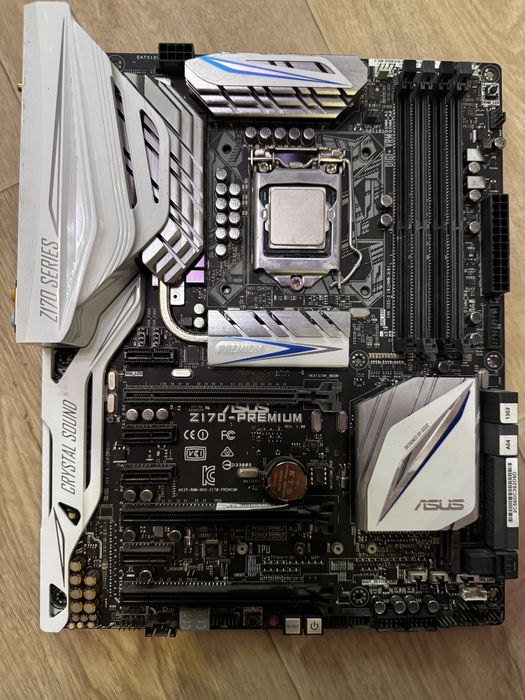 Asus z170premium+i7 6700 деффект