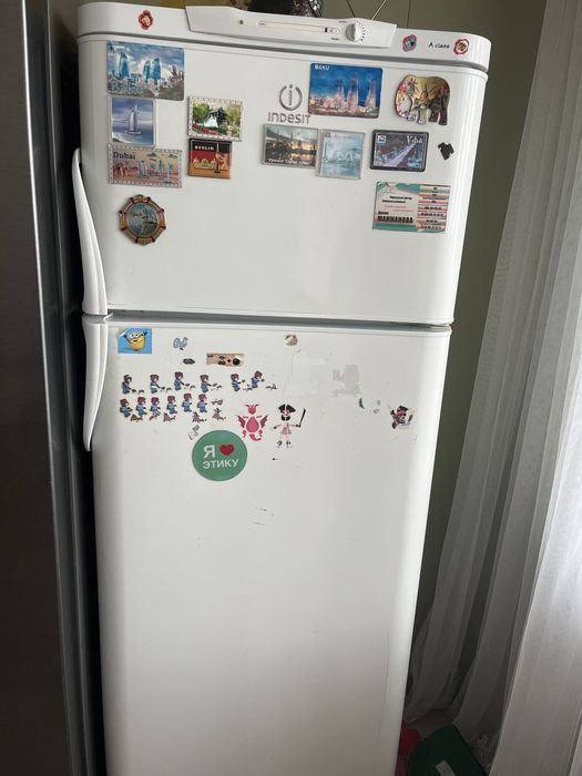 Холодильник indesit