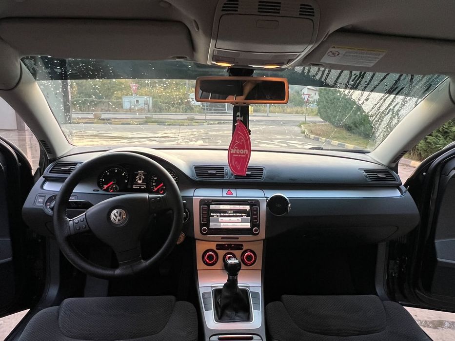 VOLKSWAGEN Passat 2010 — imagine 3