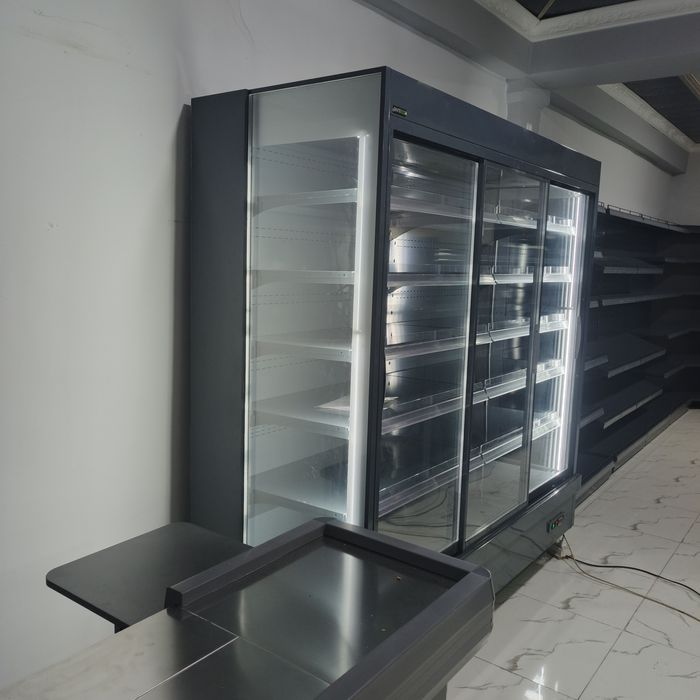 Doʻkon vitrina. Xalodilnik kupe  enteco master