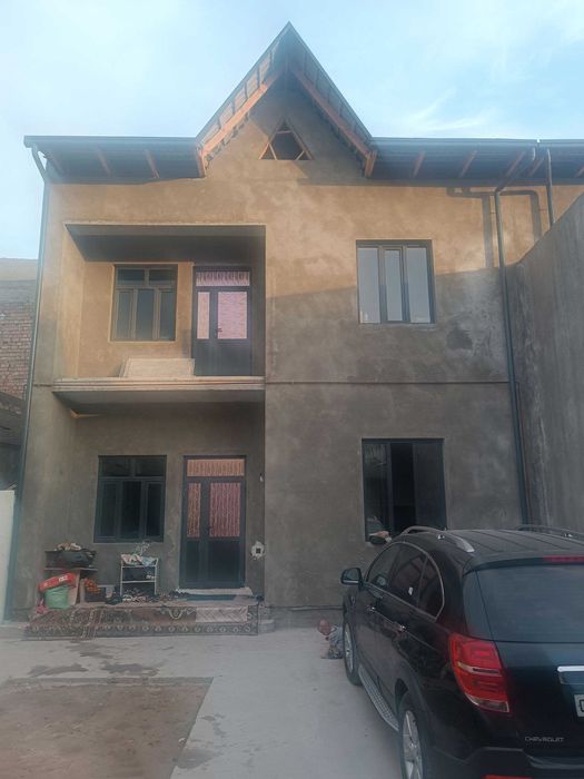 Срочно хонадон сотилади Сергилида 6 та хона+хол+2 та саузел 2.5 сотих